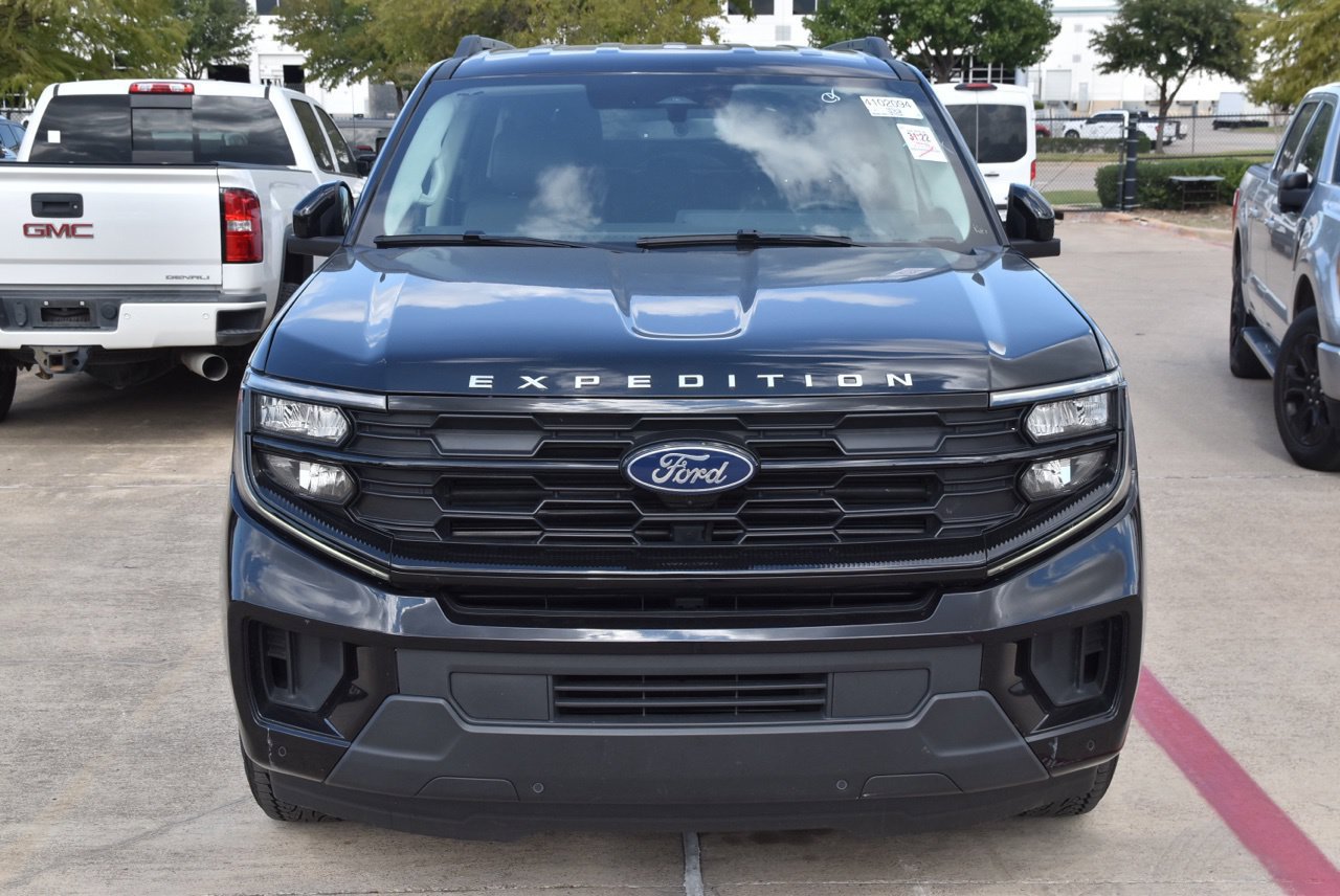 Certified 2026 Ford Expedition Max Active RWD image 3