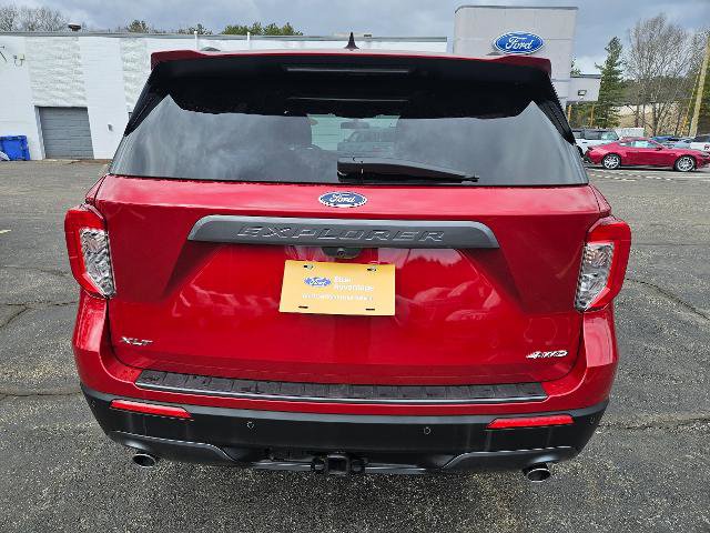 Certified 2024 Ford Explorer XLT w/ Equipment Group 202A image 6