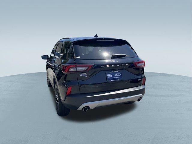 Certified 2025 Ford Escape SE FWD image 8