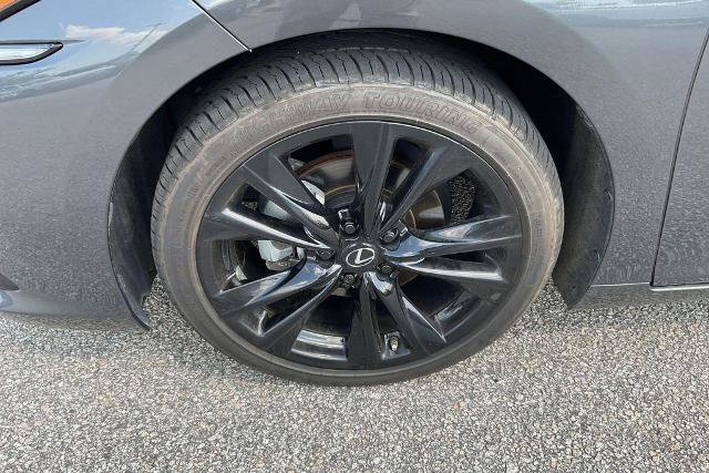 Used 2024 Lexus ES 350 F Sport w/ Accessory Package (Z2) FWD image 9