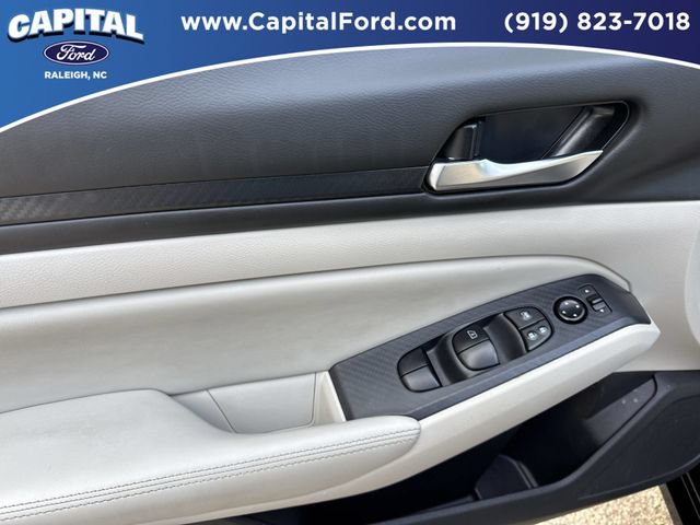 Used 2025 Nissan Altima 2.5 SV FWD image 20