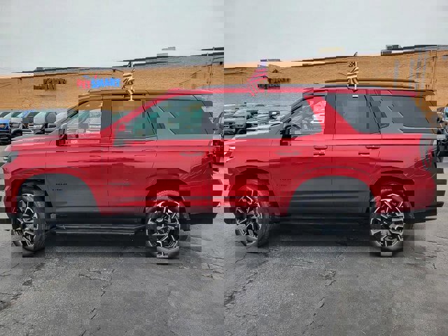 Used 2025 Chevrolet Tahoe RST w/ Sun And Tow Package image 3