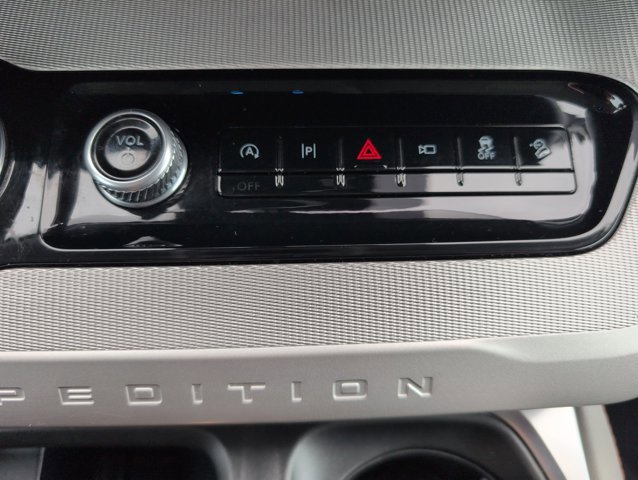 Certified 2025 Ford Expedition Max Active image 34