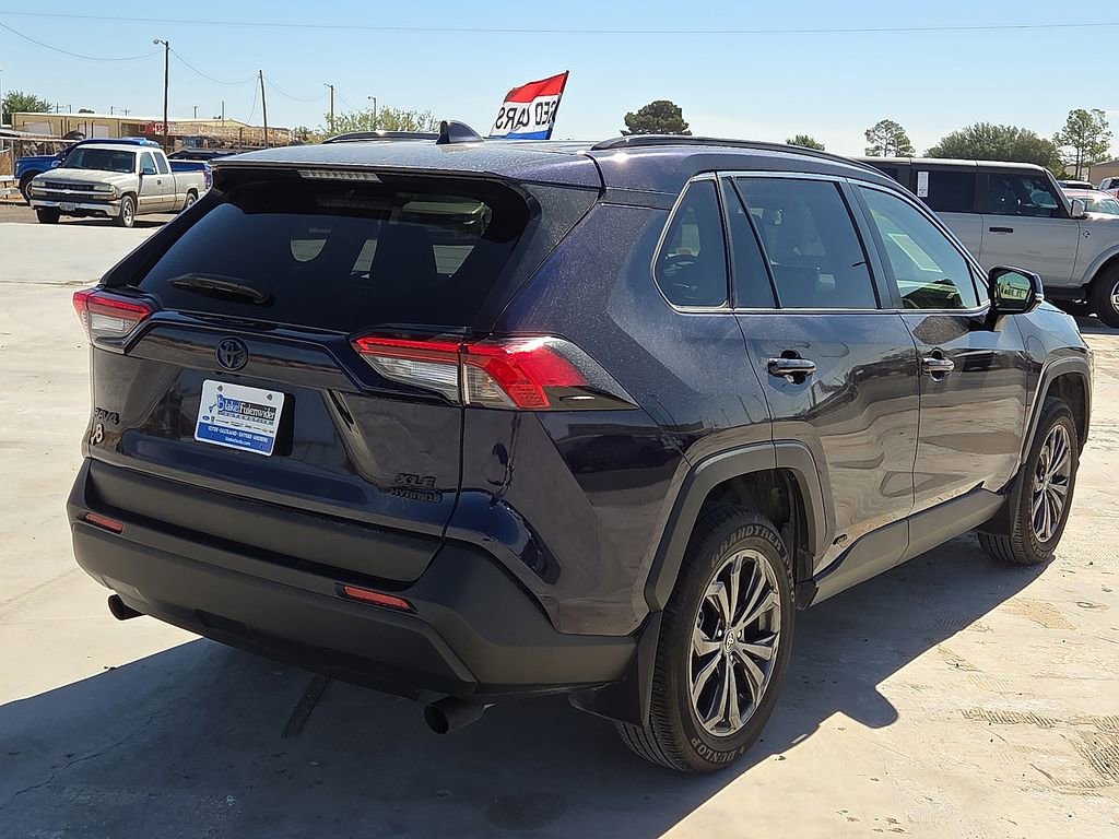 Used 2024 Toyota RAV4 XLE Premium AWD/4WD image 5