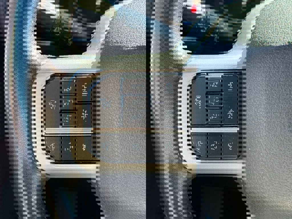 Certified 2023 Ford Expedition Limited image 31