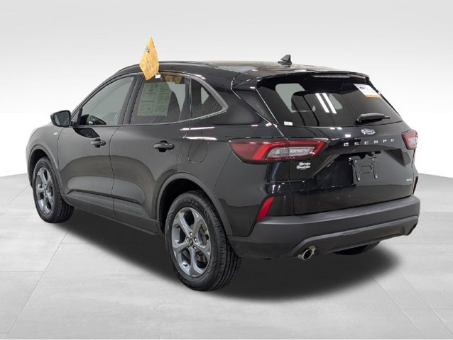 Certified 2025 Ford Escape ST-Line Select AWD/4WD image 22