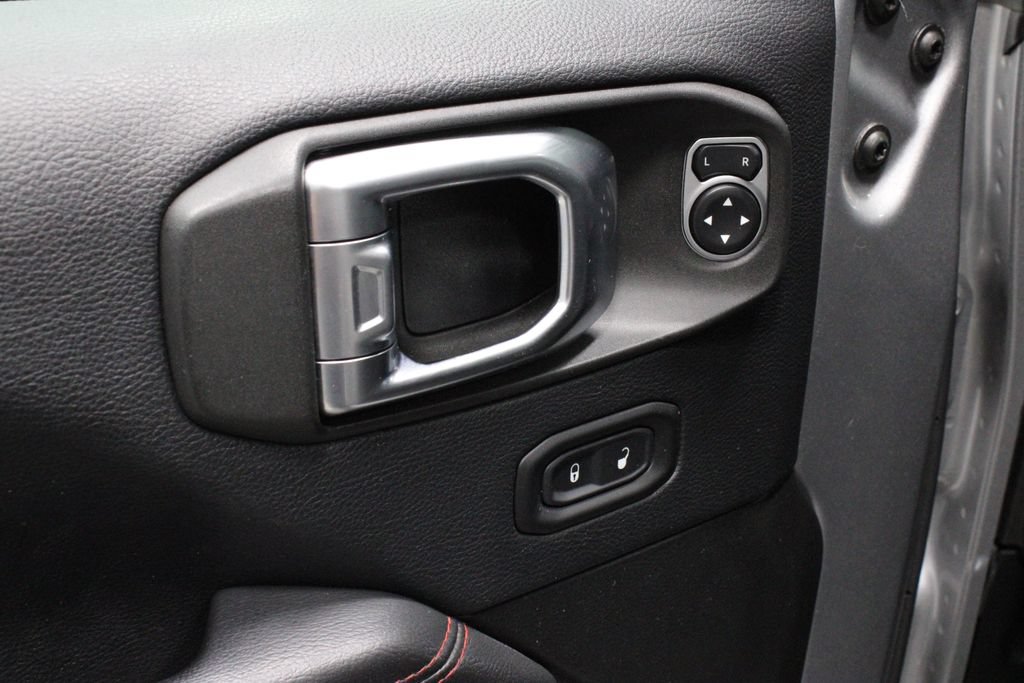 Used 2018 Jeep Wrangler Unlimited Rubicon AWD/4WD image 23