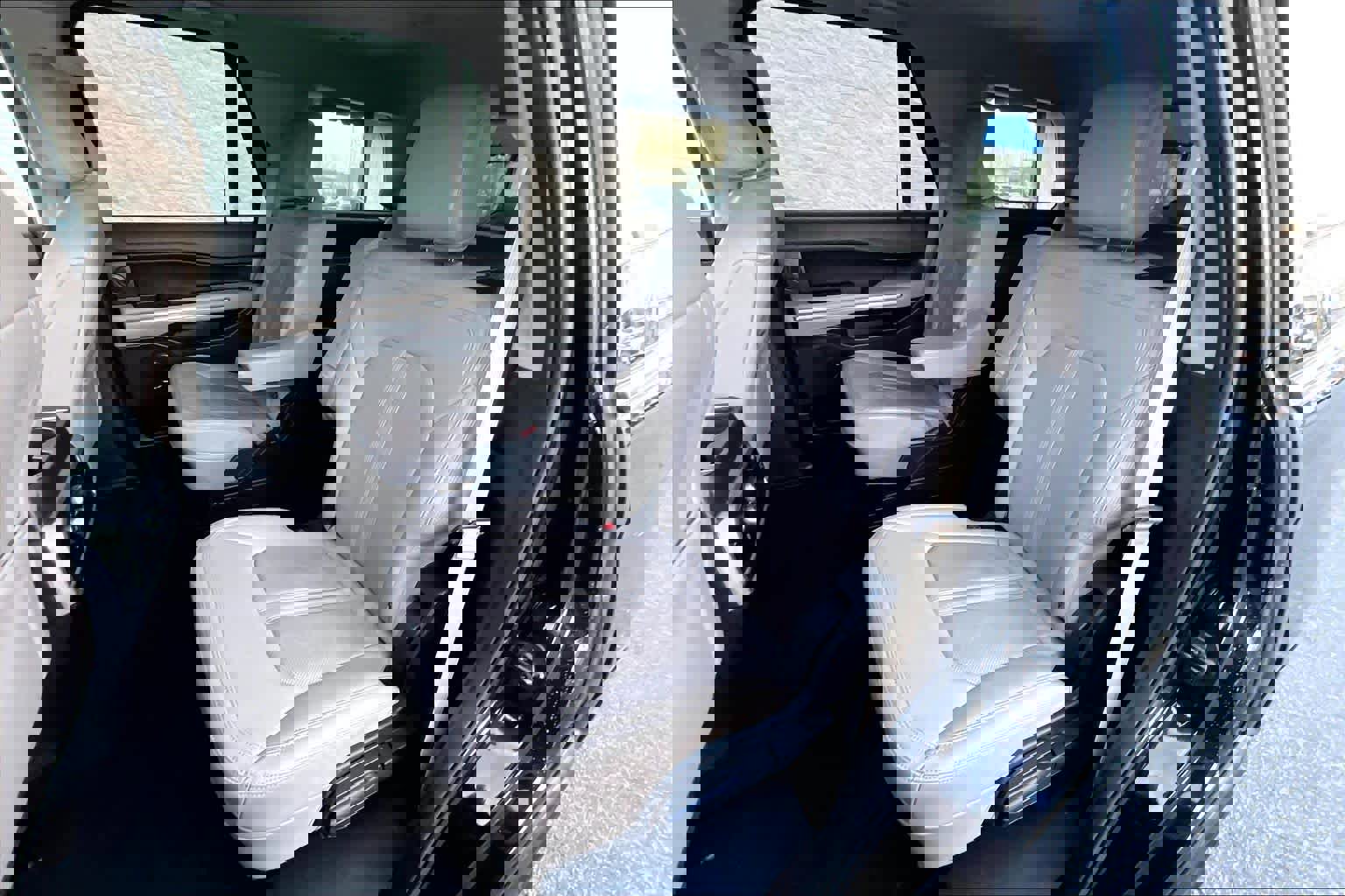 Certified 2023 Ford Expedition Limited image 20