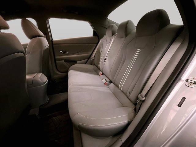 Used 2023 Hyundai Elantra SEL w/ Convenience Package FWD image 25