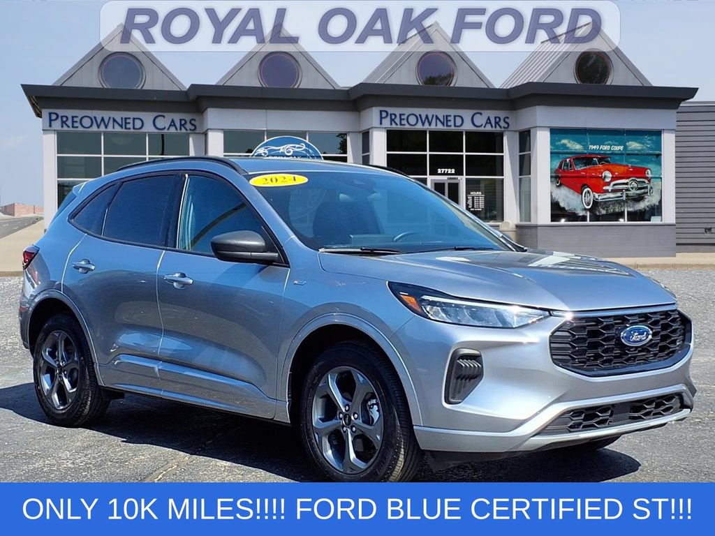 Certified 2024 Ford Escape ST-Line w/ Tech Pack #1 AWD/4WD image 1