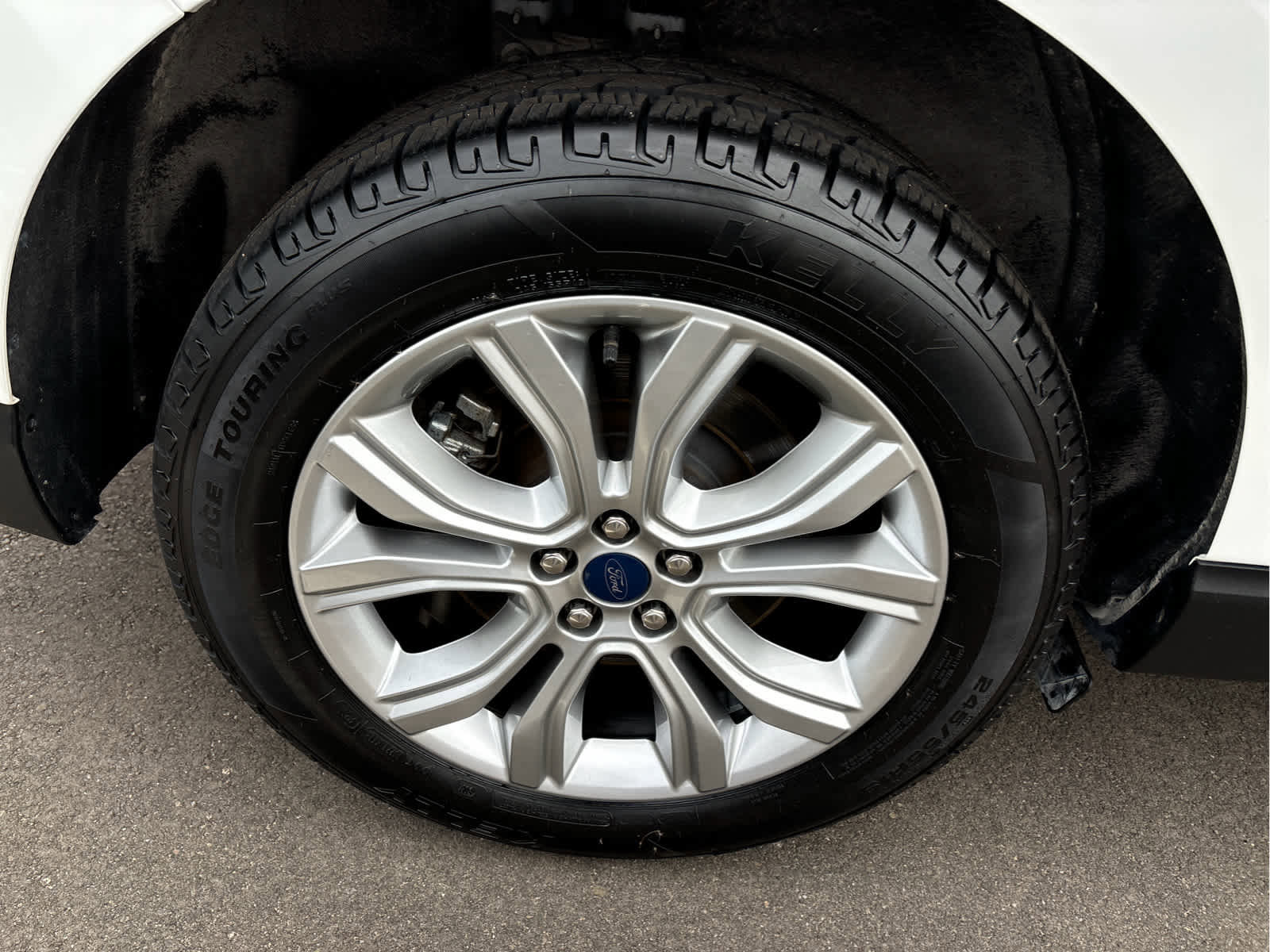 Certified 2022 Ford Edge Titanium w/ Cargo Accessory Package image 31