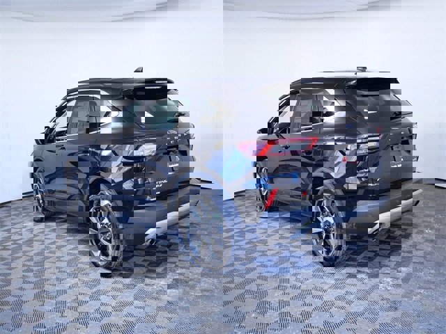 Certified 2025 Ford Escape Platinum image 6