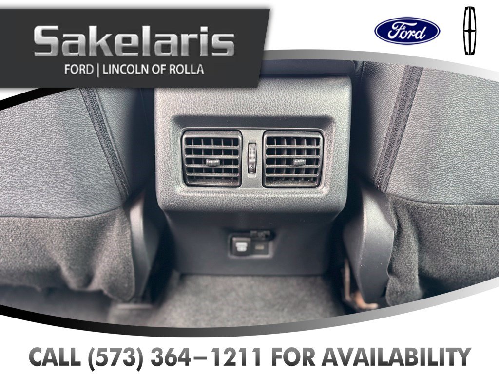 Used 2025 Toyota Camry SE FWD image 35