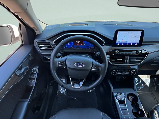 Certified 2020 Ford Escape Titanium w/ Titanium Premium Package 2.0 AWD/4WD image 7