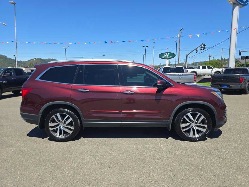 Used 2018 Honda Pilot Touring image 6