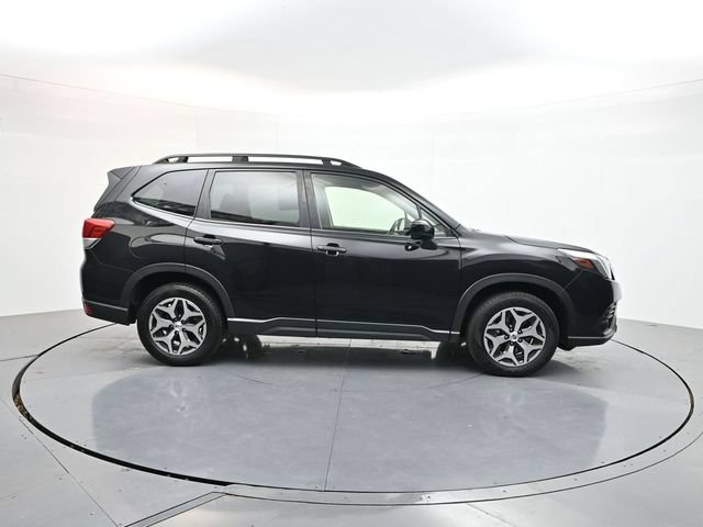 Used 2024 Subaru Forester Premium AWD/4WD image 8