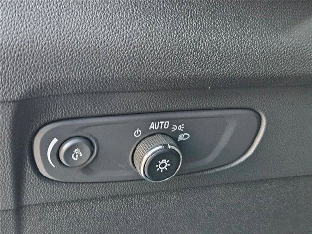 Used 2021 Buick Envision Essence w/ Sport Touring Package FWD image 22