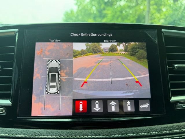 Used 2022 Chrysler Pacifica Limited w/ Uconnect Theater Family Group AWD/4WD image 17