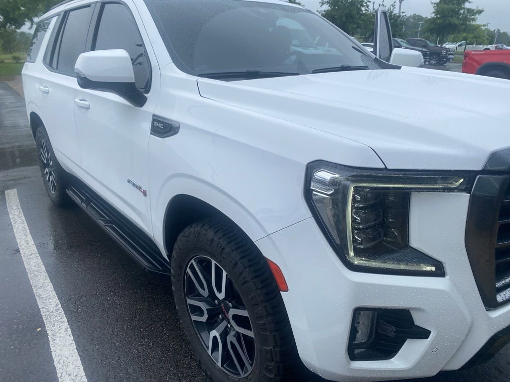 Used 2024 GMC Yukon AT4 w/ Technology Package AWD/4WD image 3