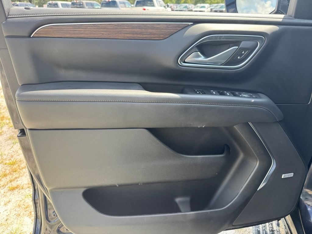 Used 2023 Chevrolet Tahoe High Country AWD/4WD image 35