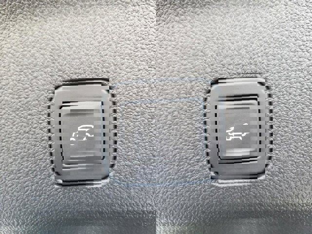 Used 2025 Cadillac Escalade Premium Luxury image 29