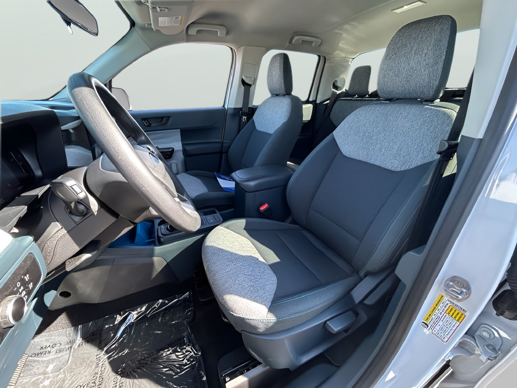 Certified 2025 Ford Maverick XLT FWD image 11