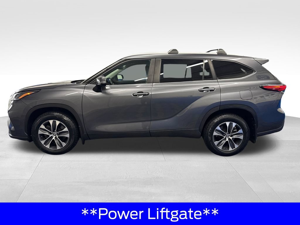 Used 2023 Toyota Highlander XLE AWD/4WD video 2