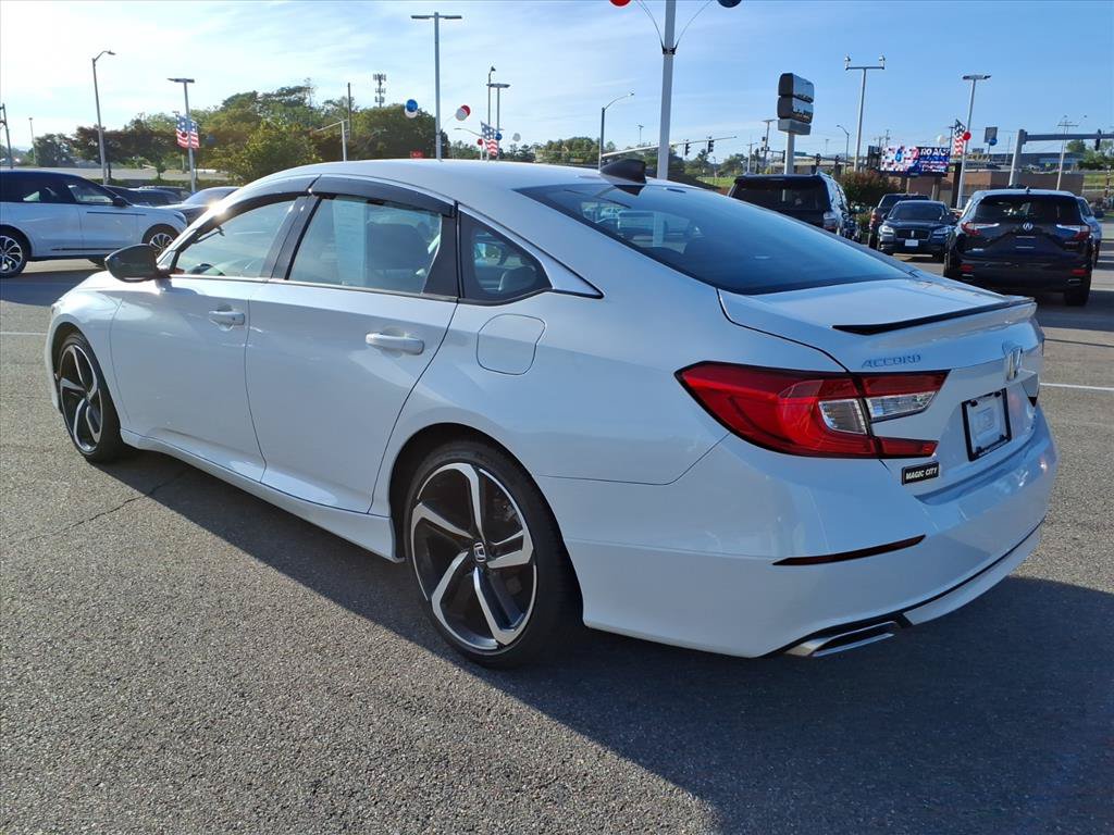 Used 2022 Honda Accord Sport image 3
