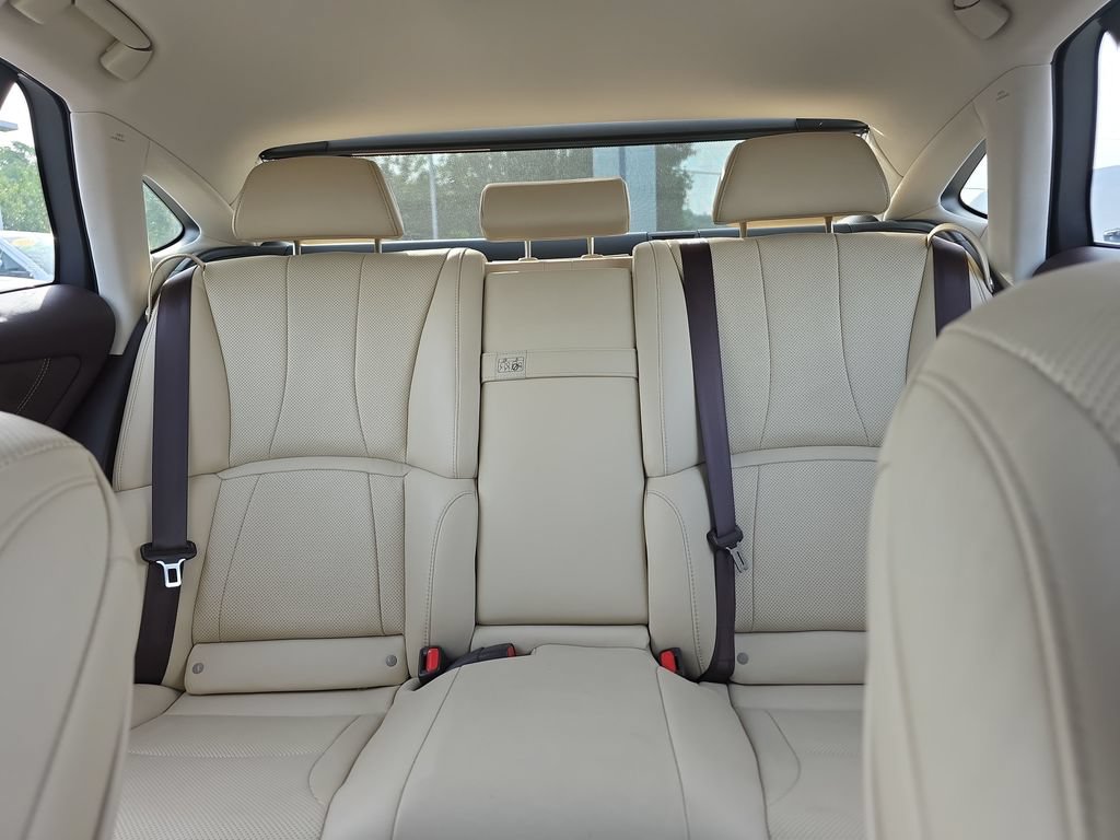 Used 2018 Lexus LS 500 AWD w/ Accessory Package (Z1) image 40