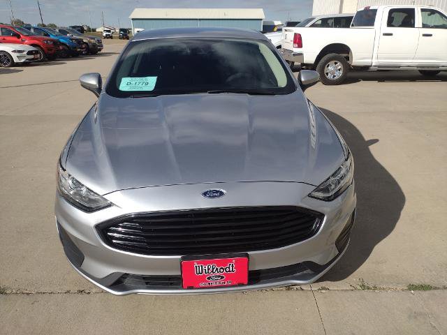 Certified 2020 Ford Fusion SE image 3
