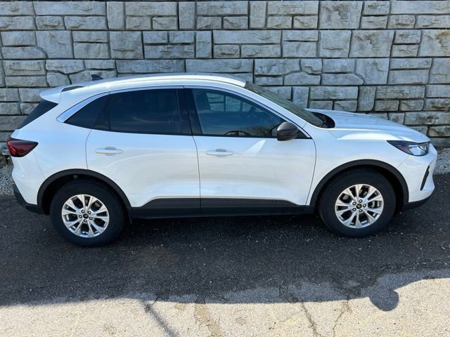 Certified 2023 Ford Escape Active AWD/4WD image 6
