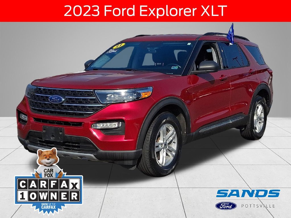 Certified 2023 Ford Explorer XLT w/ Equipment Group 202A AWD/4WD image 1