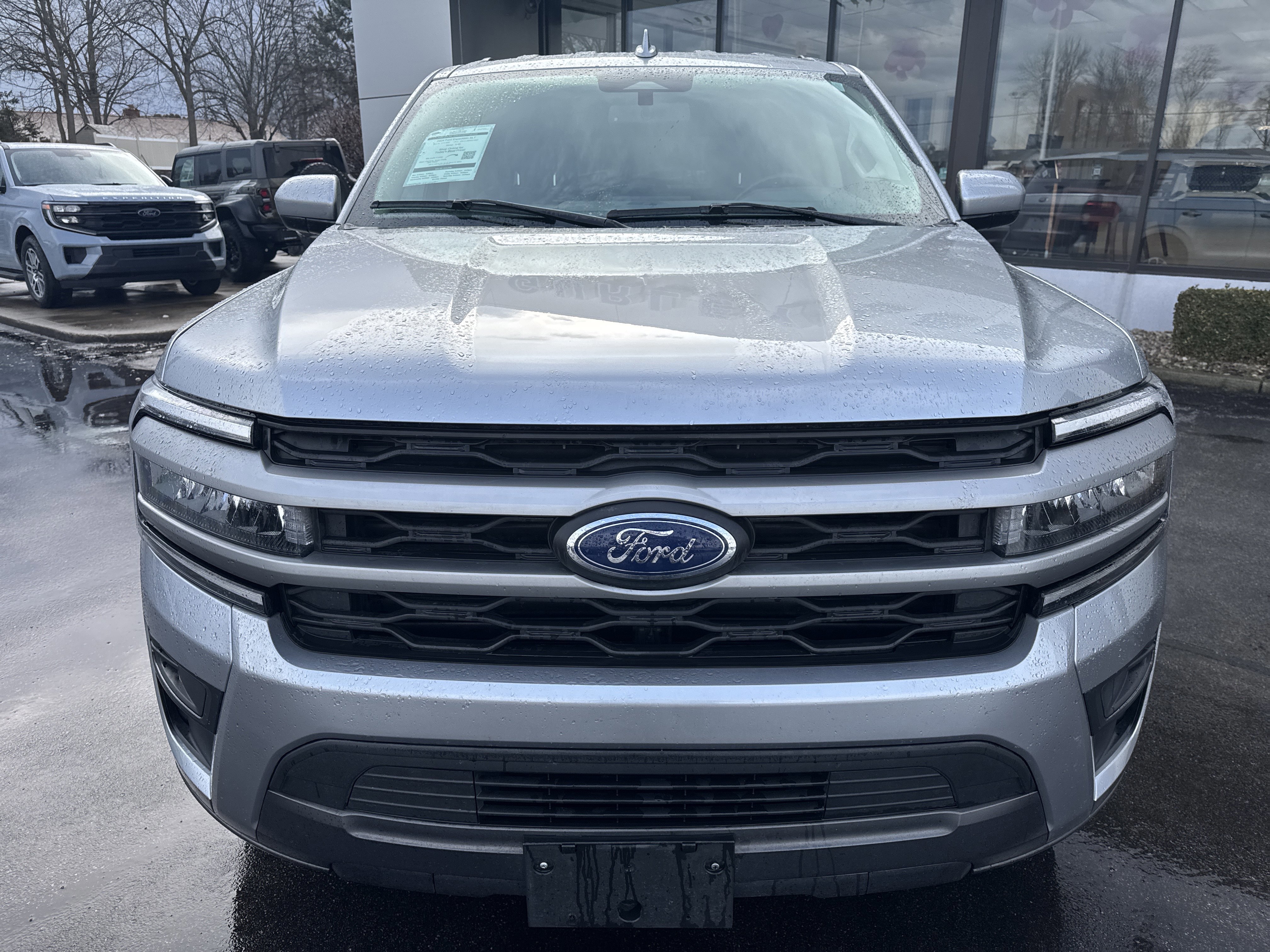 Certified 2024 Ford Expedition XLT image 8