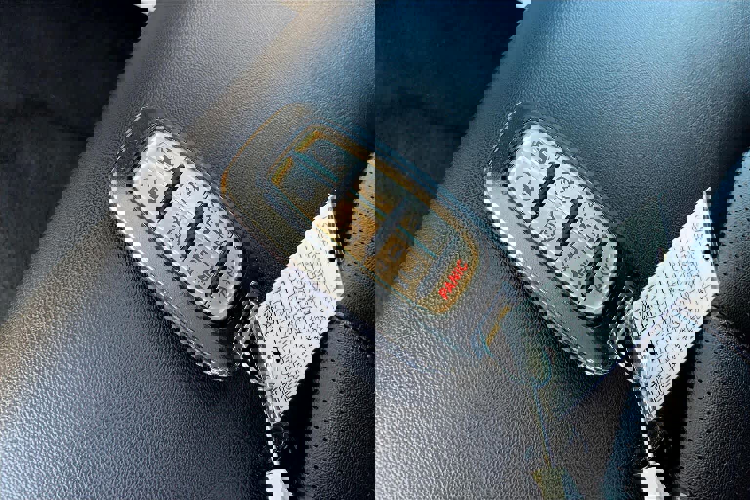 Used 2024 Chrysler Pacifica Touring-L image 15