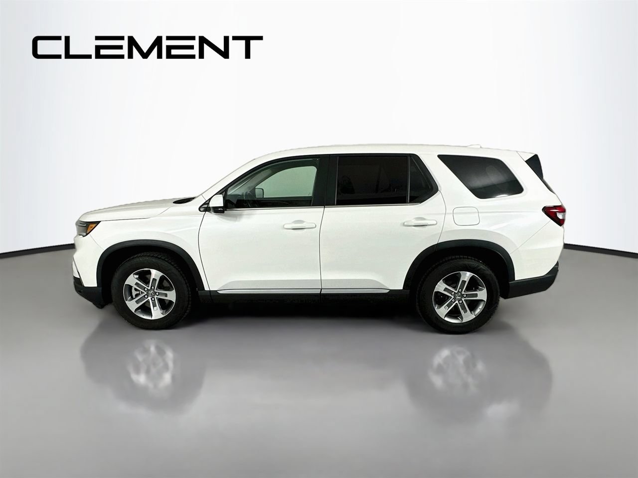Used 2025 Honda Pilot EX-L image 6