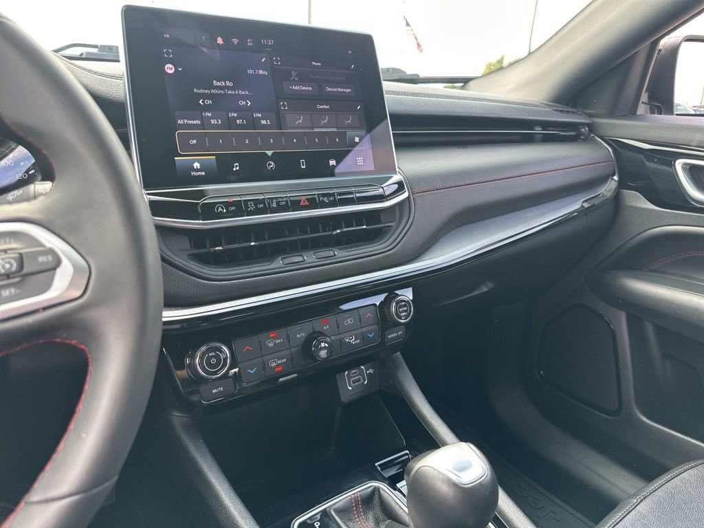 Used 2024 Jeep Compass Trailhawk image 43