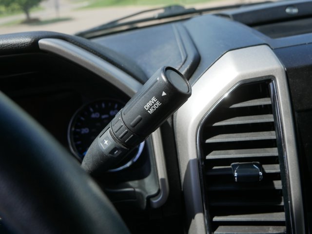 Certified 2020 Ford F350 Lariat w/ Lariat Ultimate Package AWD/4WD image 24