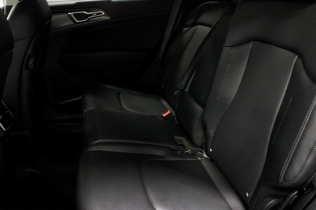 Used 2024 Kia Sportage EX AWD/4WD image 23