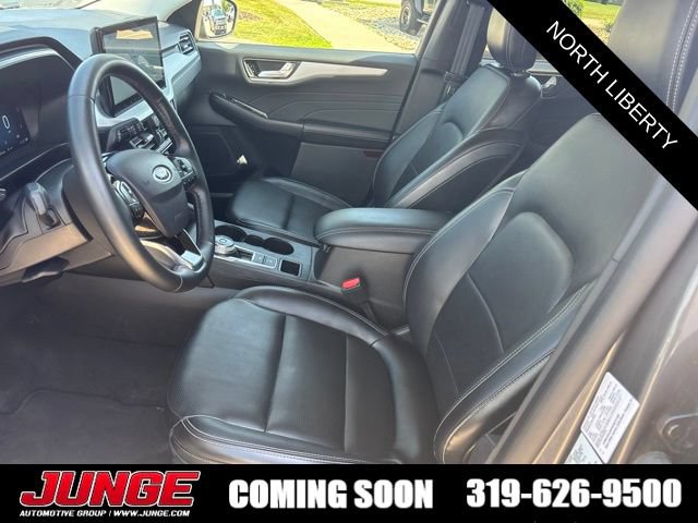 Certified 2025 Ford Escape Platinum AWD/4WD image 18