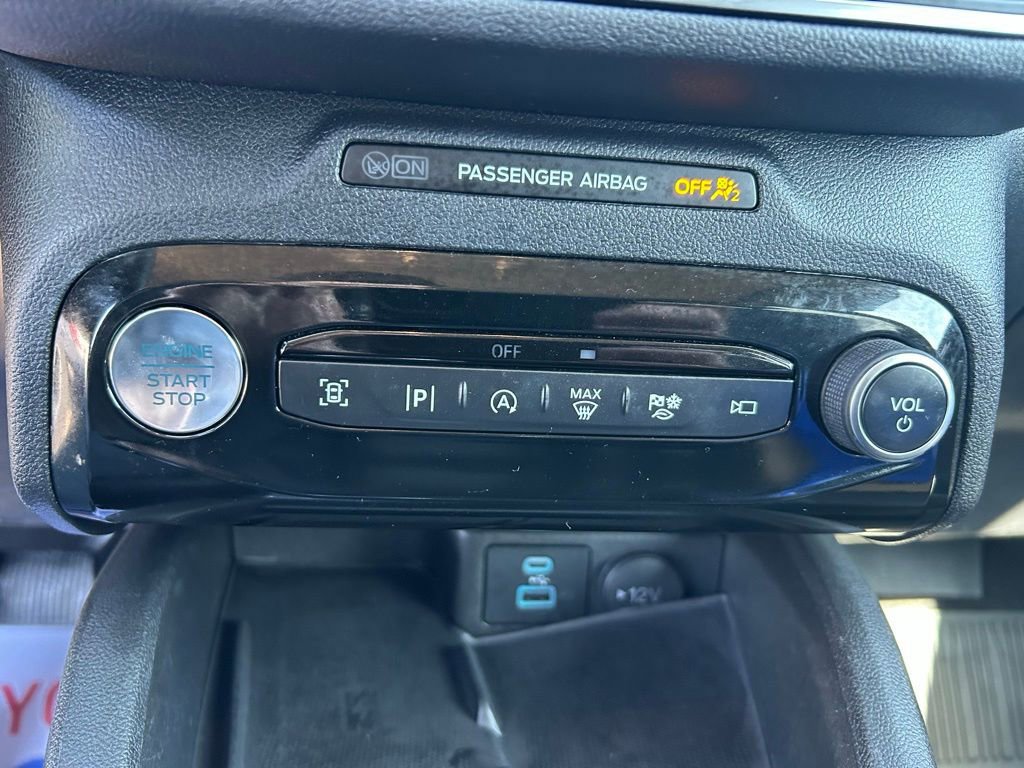 Certified 2023 Ford Escape Platinum image 28