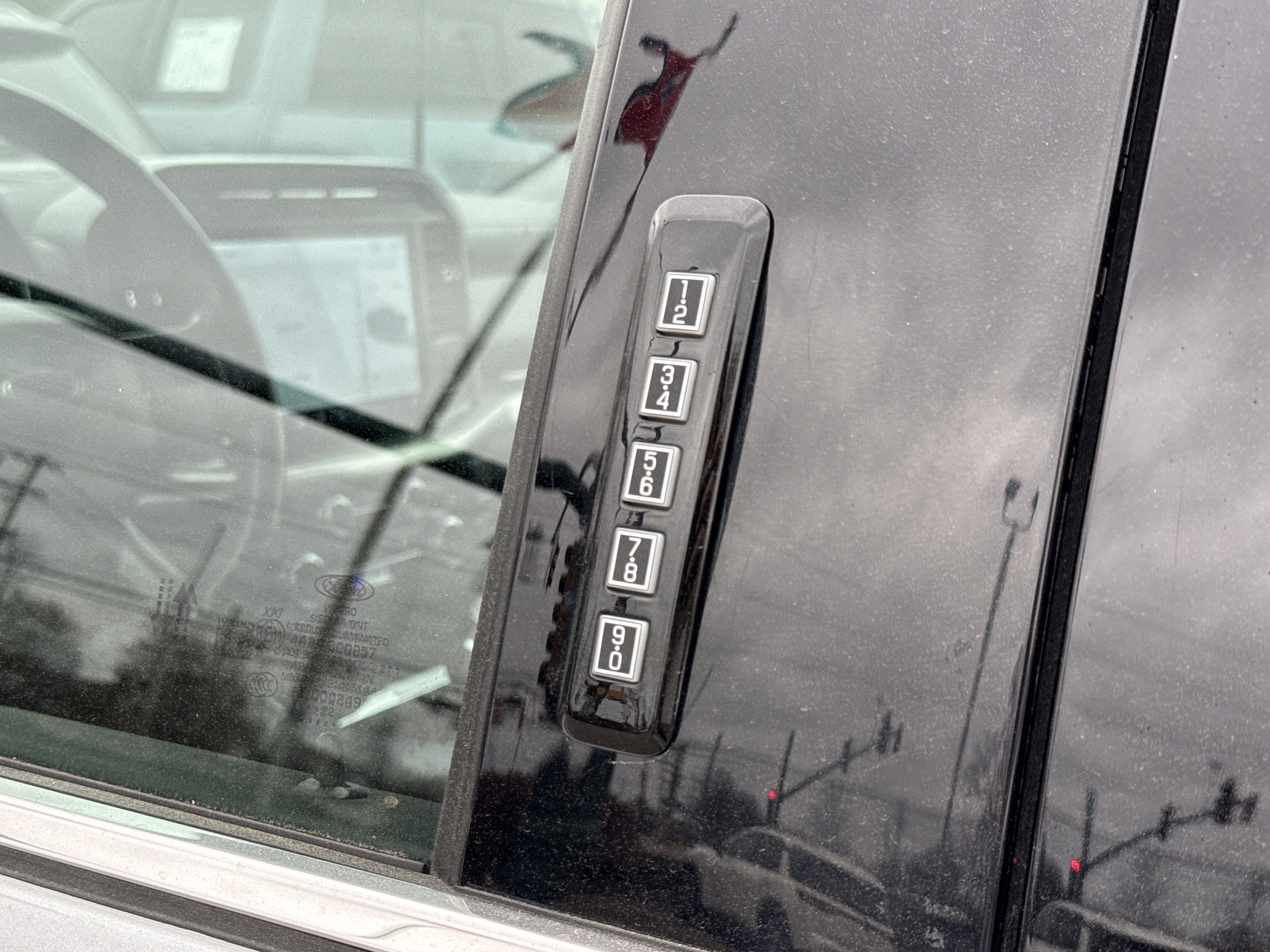 Certified 2022 Ford F150 Lariat w/ Equipment Group 502A High image 14