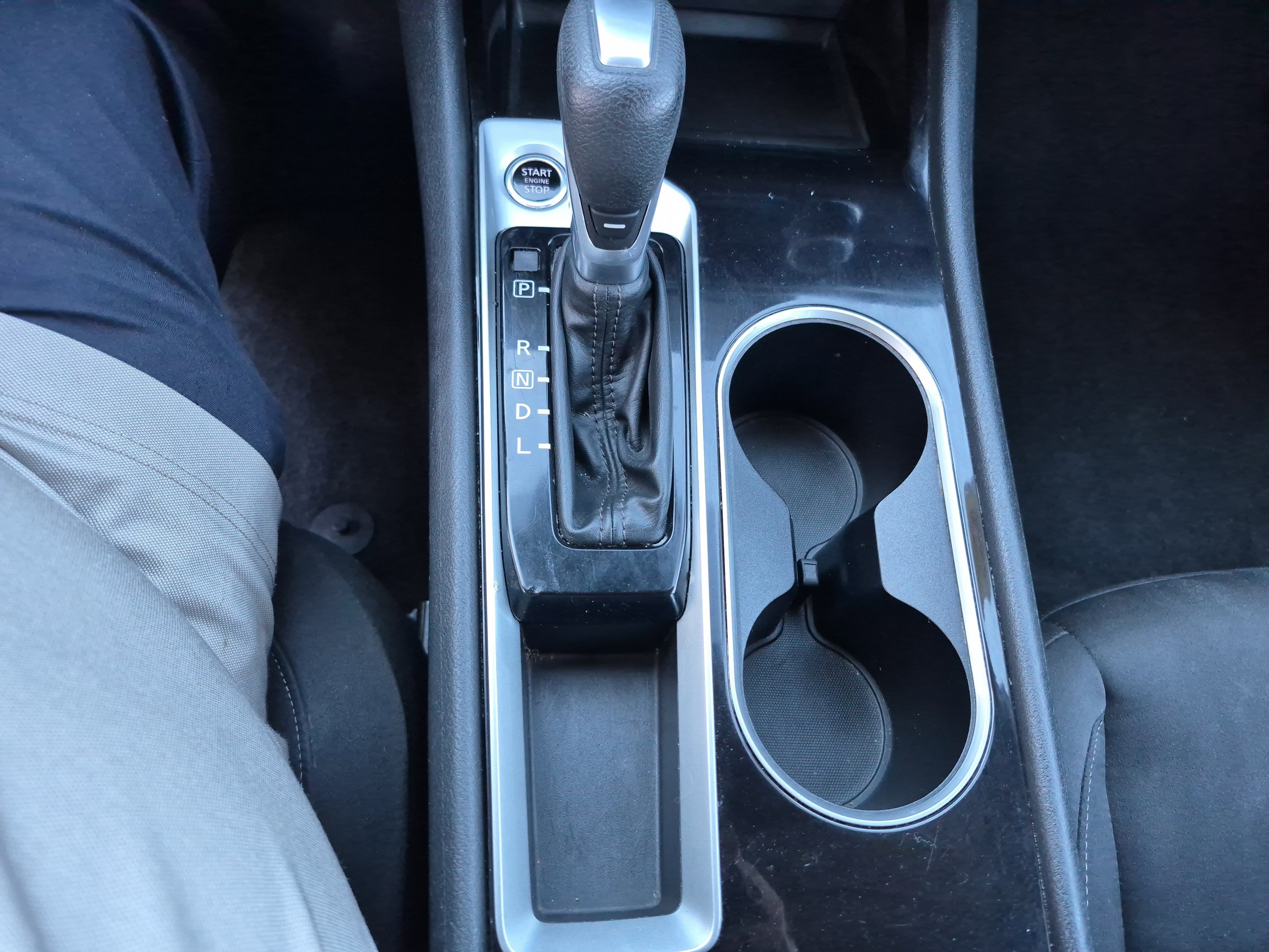 Used 2024 Nissan Altima 2.5 SV image 27