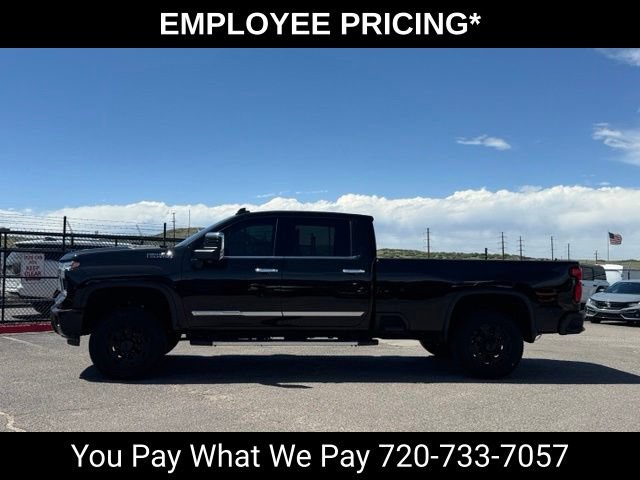 Used 2024 Chevrolet Silverado 3500 High Country AWD/4WD image 2
