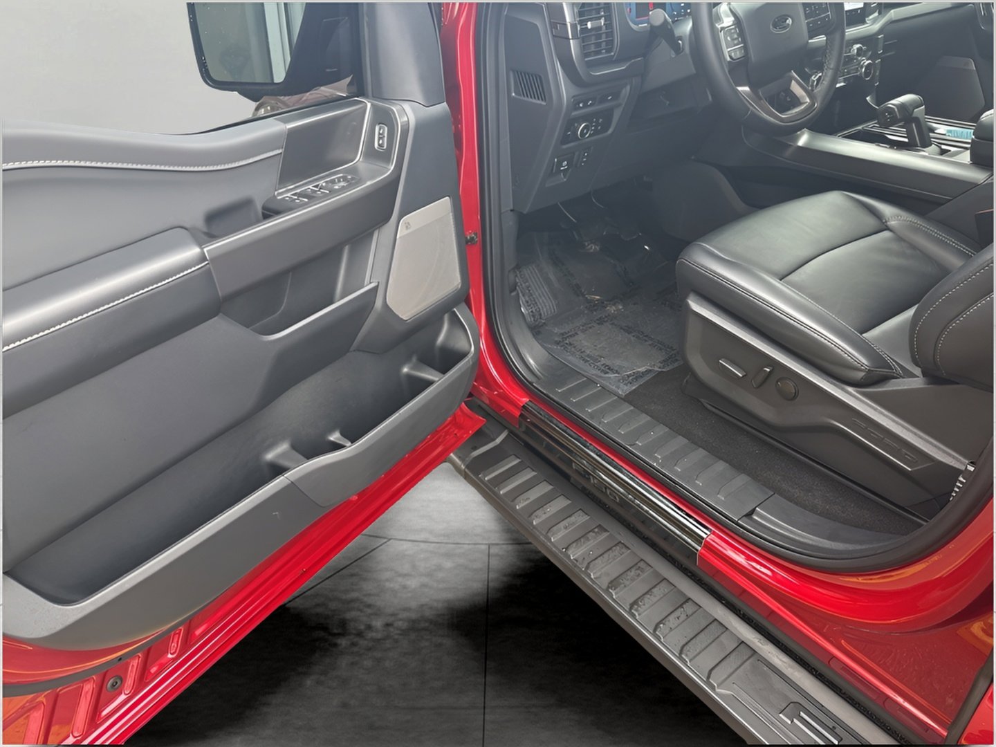 Certified 2024 Ford F150 XLT w/ Equipment Group 303A High image 34