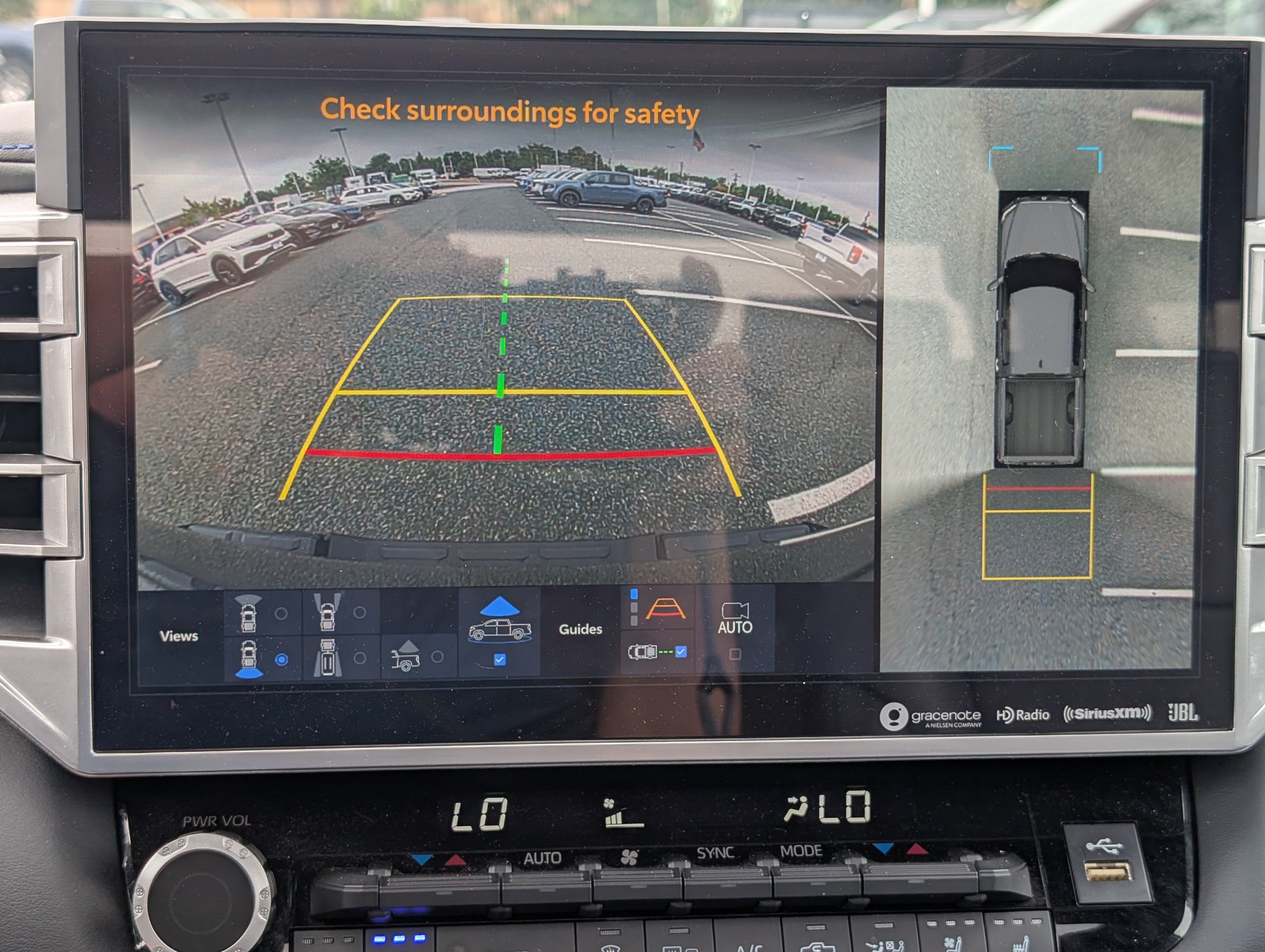 Used 2024 Toyota Tundra Platinum AWD/4WD image 30