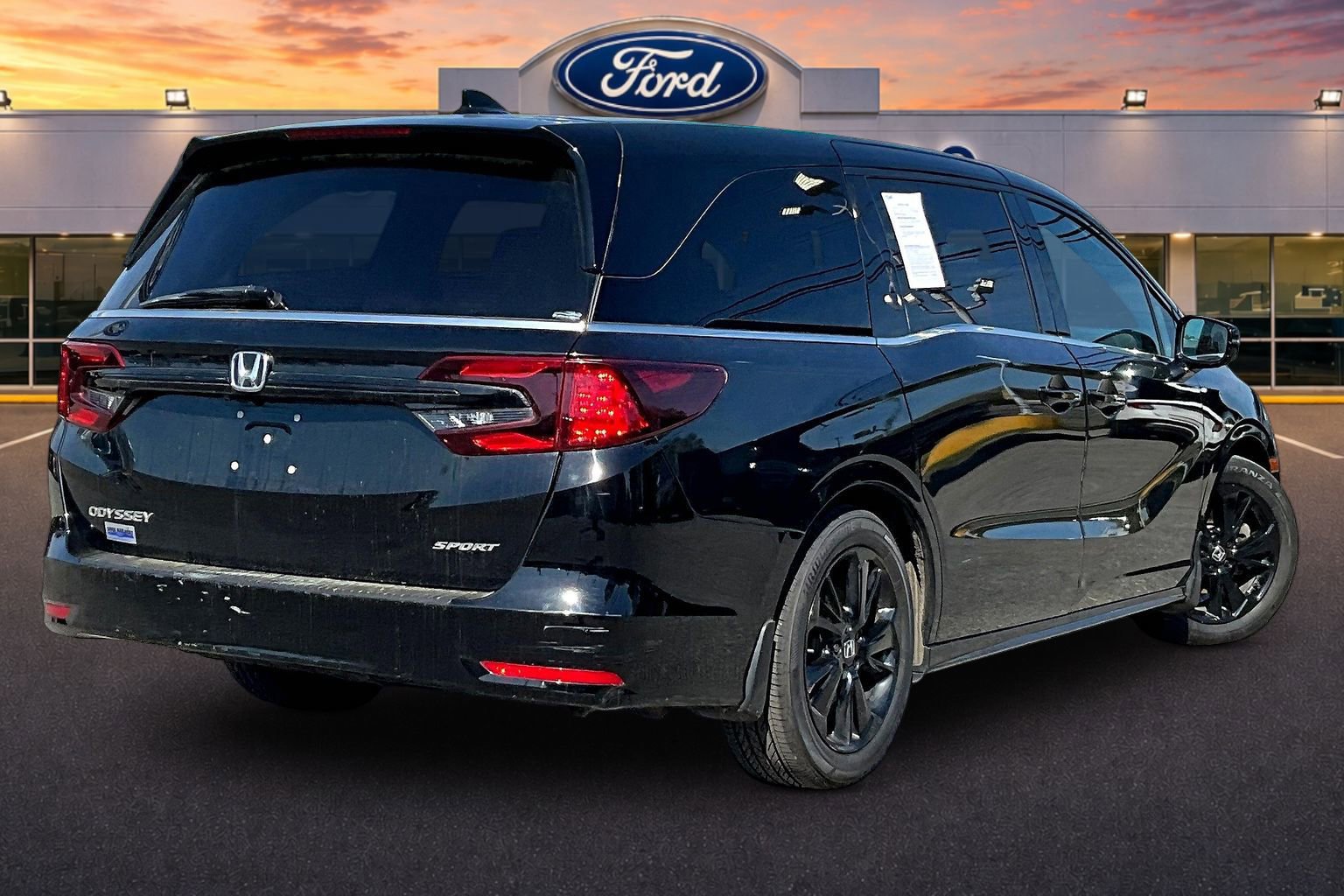 Used 2023 Honda Odyssey Sport image 4