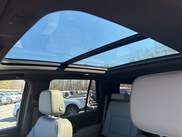 Used 2021 GMC Yukon SLT w/ SLT Premium Package image 22