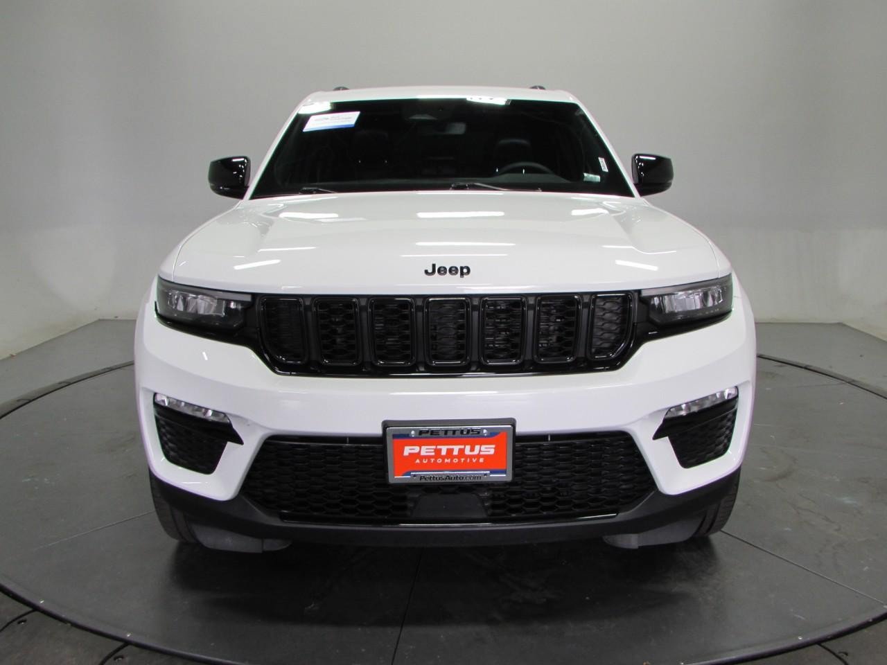Used 2024 Jeep Grand Cherokee Limited w/ Black Appearance Package AWD/4WD image 2