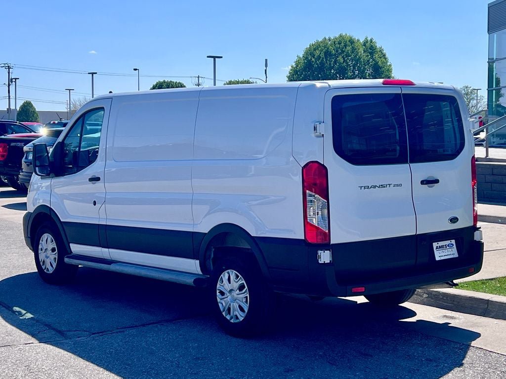 Certified 2025 Ford Transit 250 Low Roof w/ Exterior Upgrade Package RWD image 4