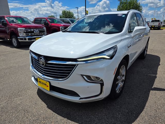 Used 2024 Buick Enclave Essence w/ Experience Buick Package AWD/4WD image 2